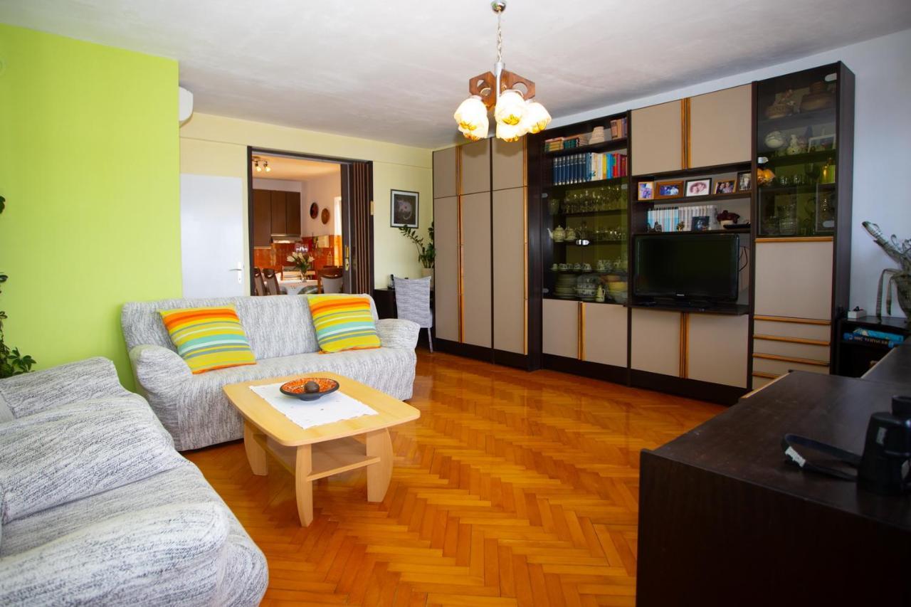 Apartment Nola Podgora Eksteriør billede