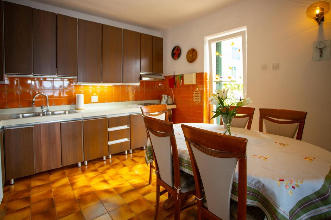 Apartment Nola Podgora Eksteriør billede
