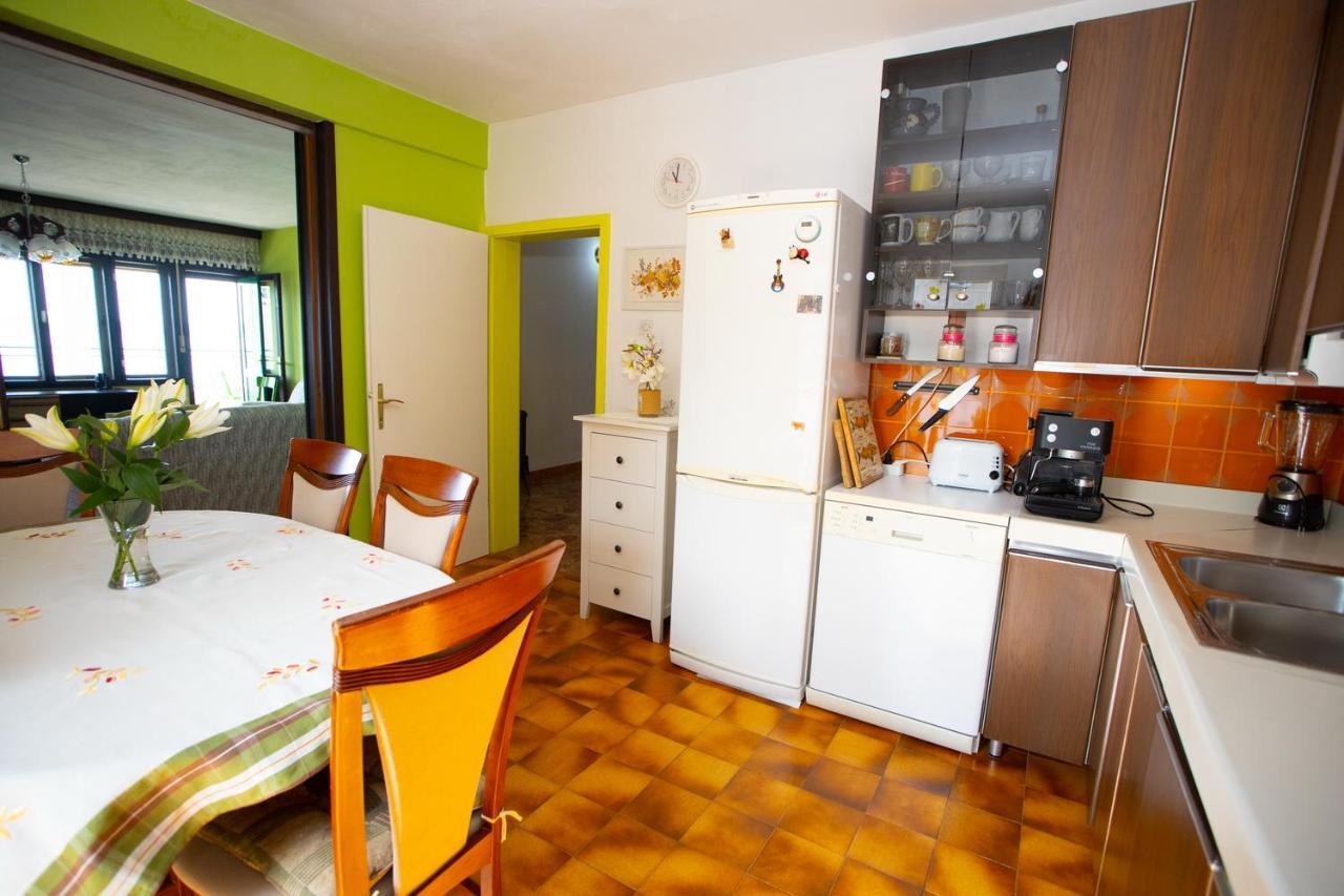 Apartment Nola Podgora Eksteriør billede
