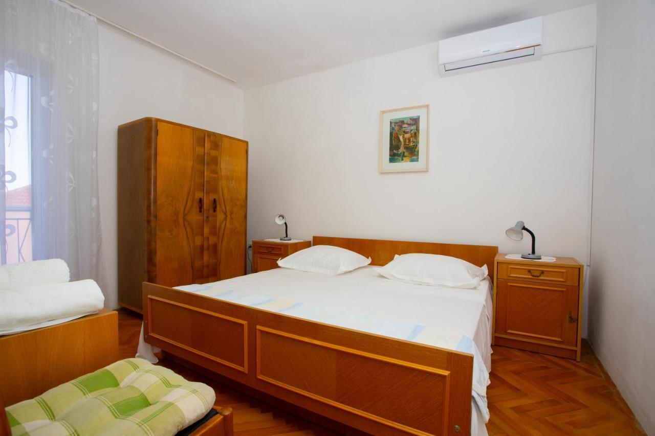 Apartment Nola Podgora Eksteriør billede