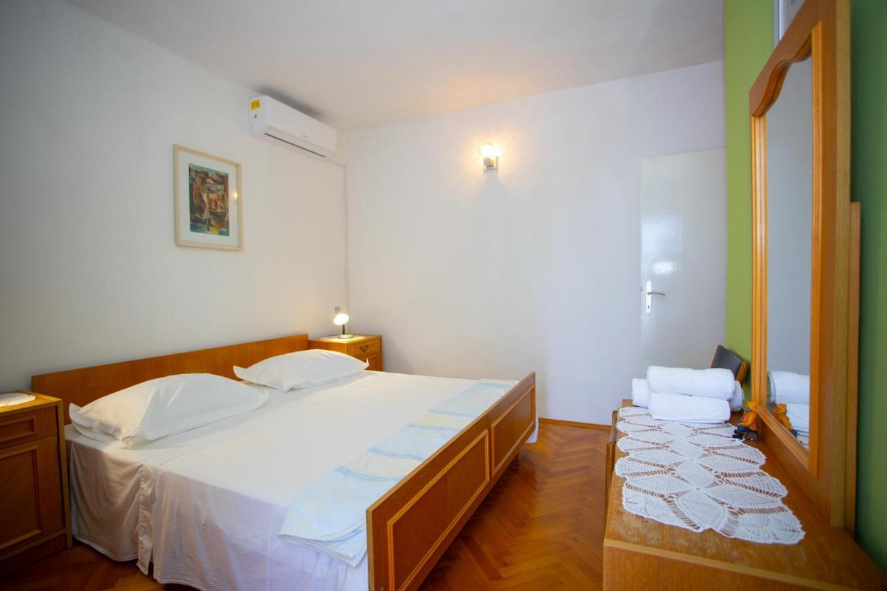 Apartment Nola Podgora Eksteriør billede