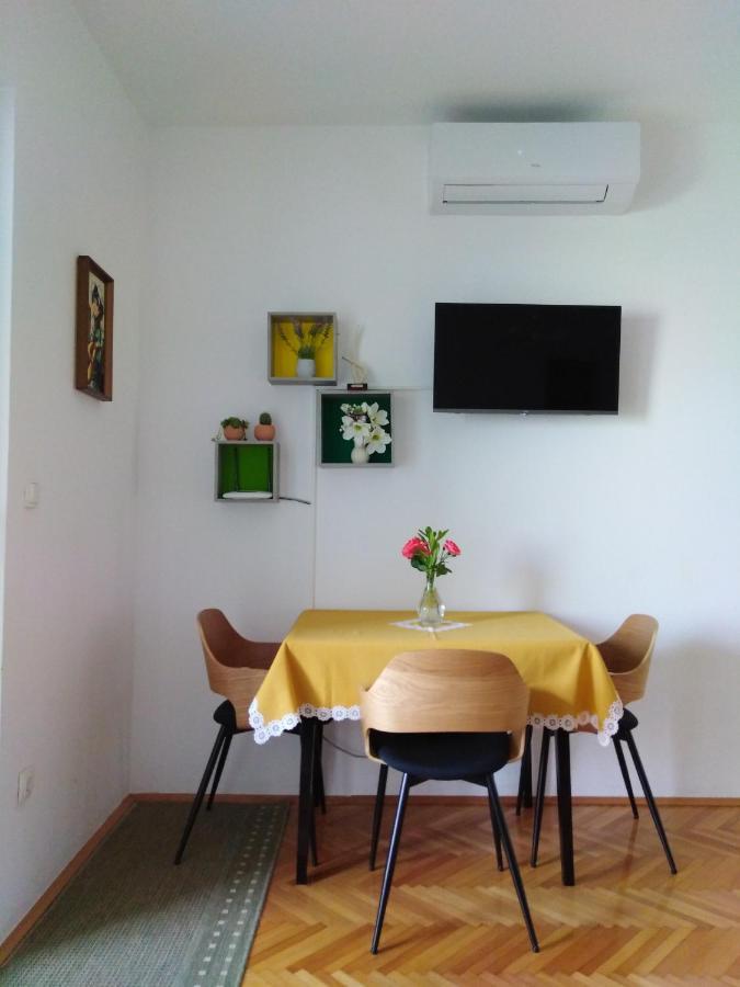 Apartment Nola Podgora Eksteriør billede