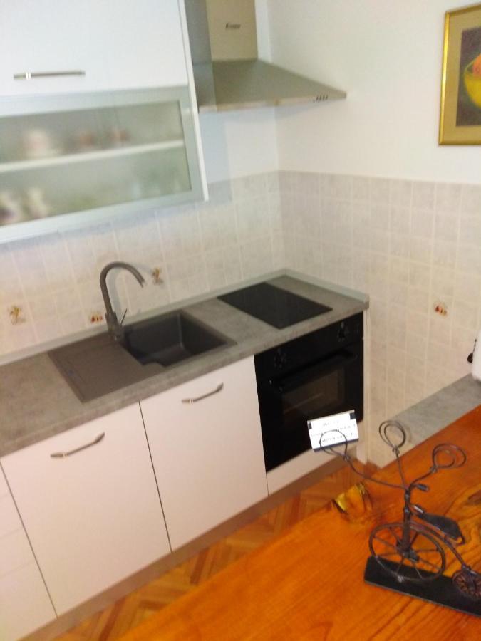 Apartment Nola Podgora Eksteriør billede